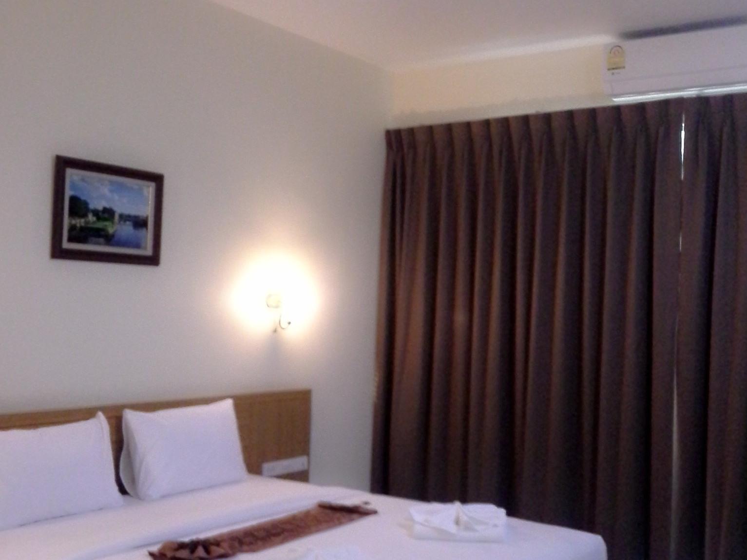 Kanokan Hotel Kanchanaburi Bagian luar foto