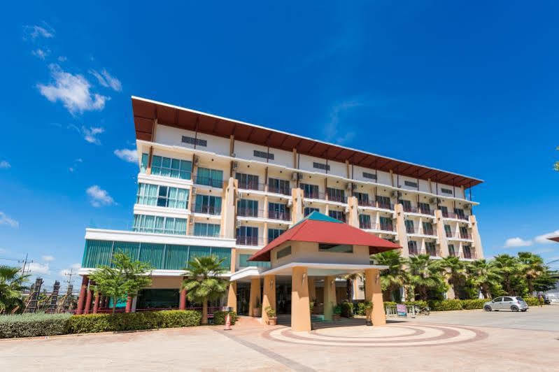 Kanokan Hotel Kanchanaburi Bagian luar foto