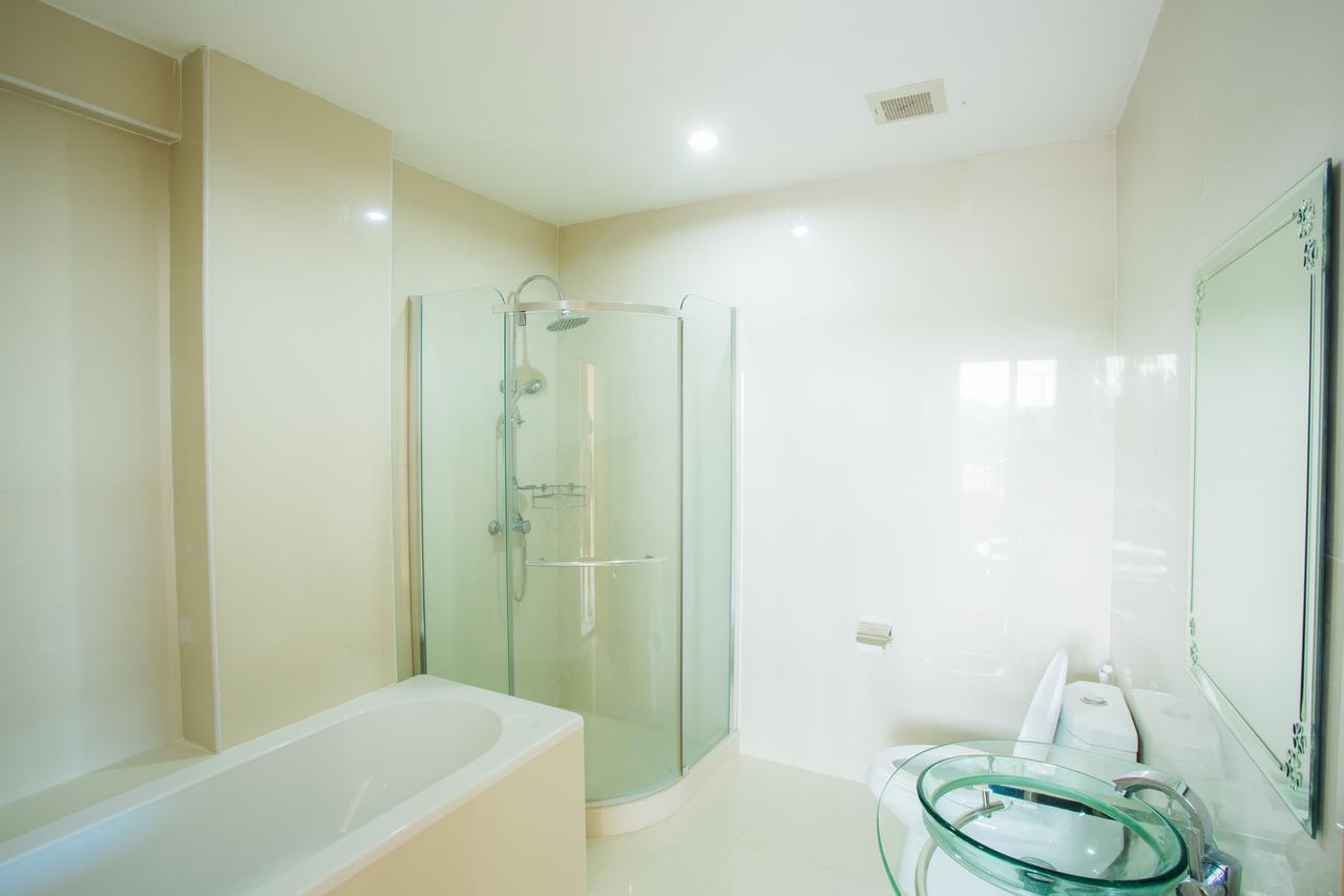 Kanokan Hotel Kanchanaburi Bagian luar foto