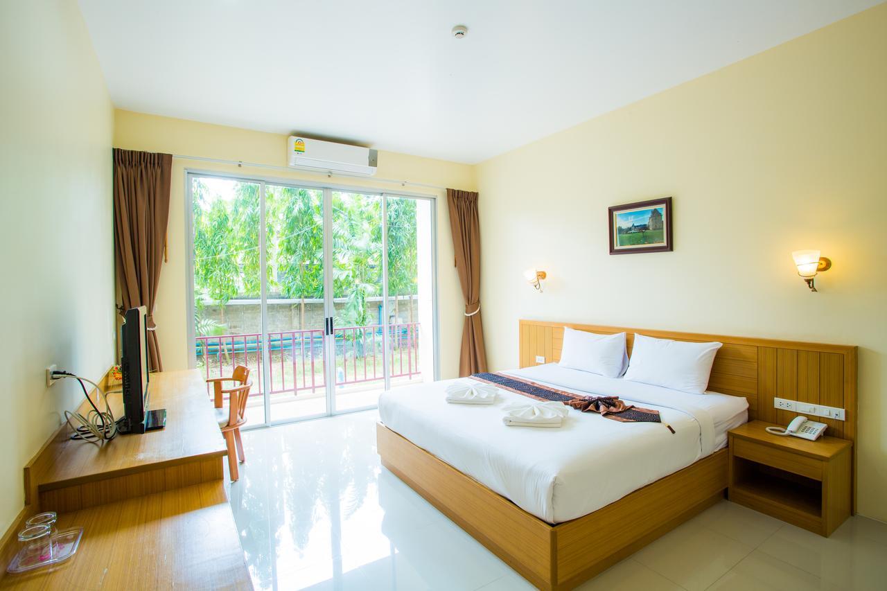 Kanokan Hotel Kanchanaburi Bagian luar foto