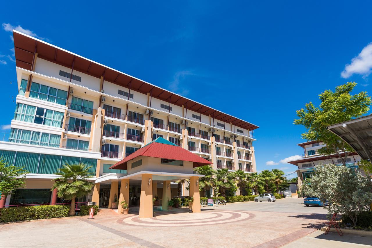 Kanokan Hotel Kanchanaburi Bagian luar foto