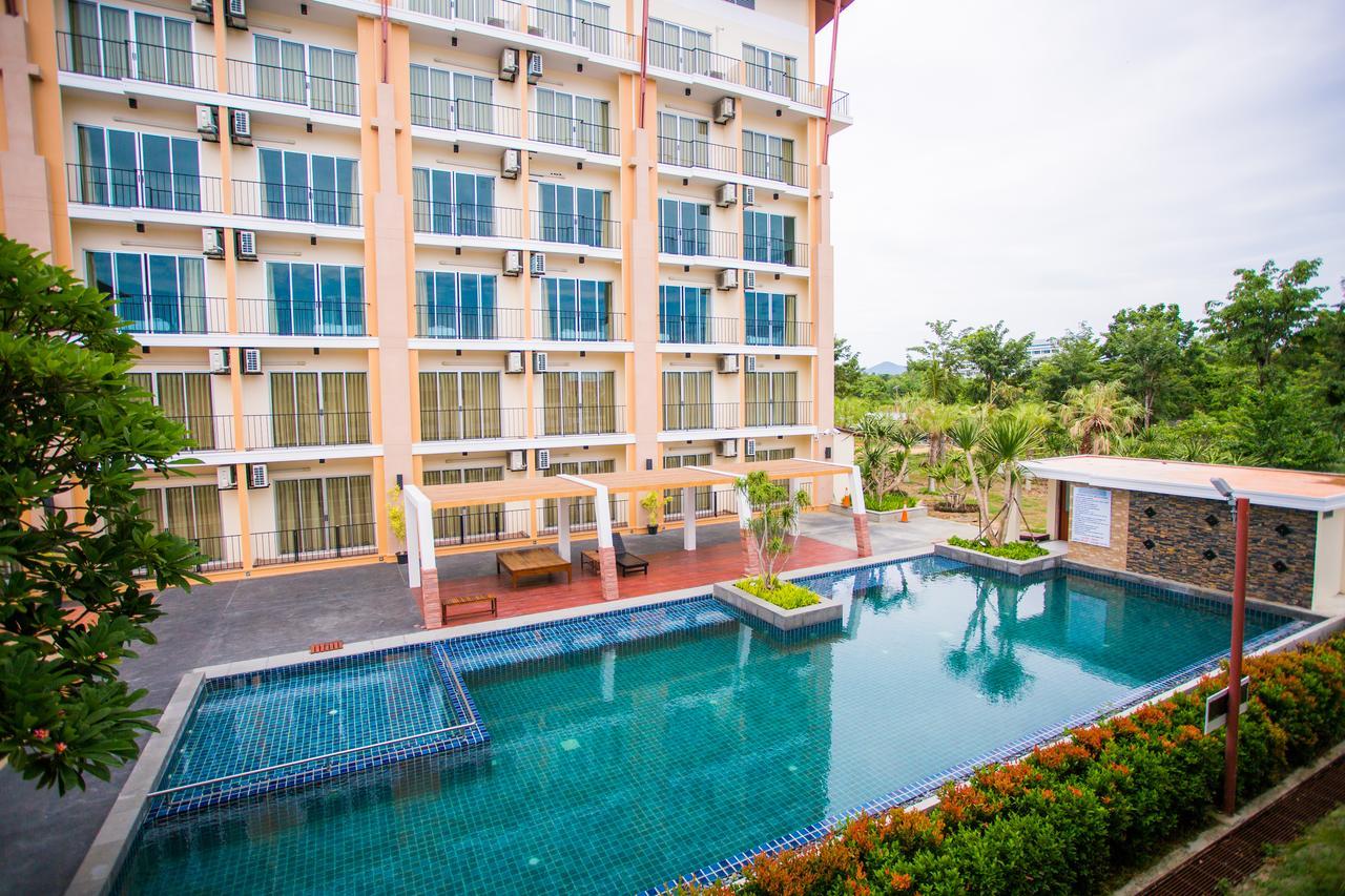 Kanokan Hotel Kanchanaburi Bagian luar foto