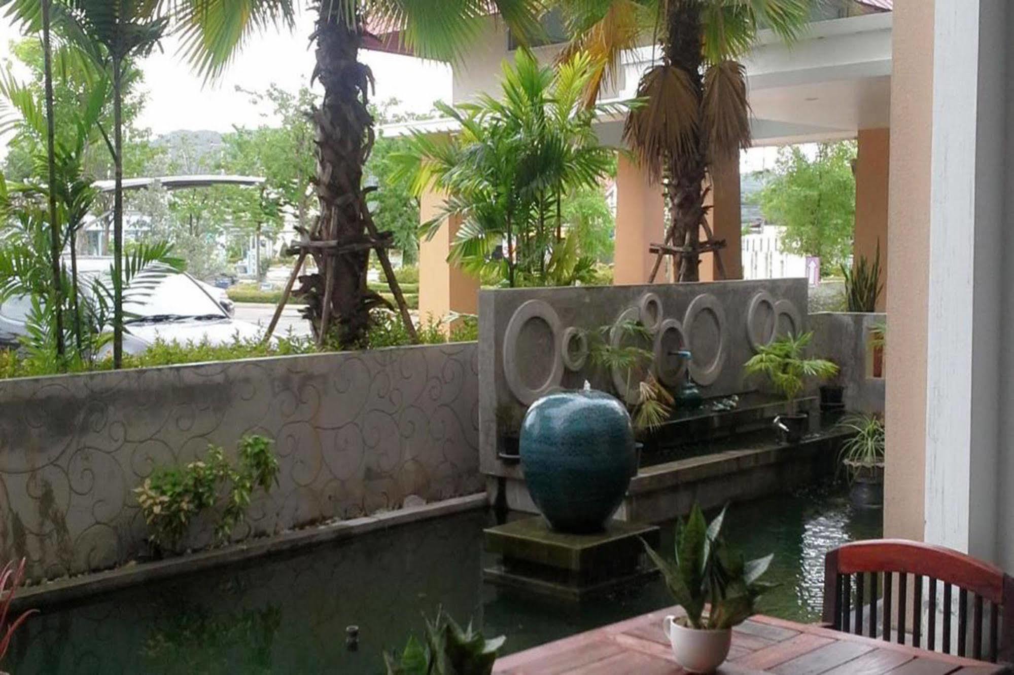 Kanokan Hotel Kanchanaburi Bagian luar foto