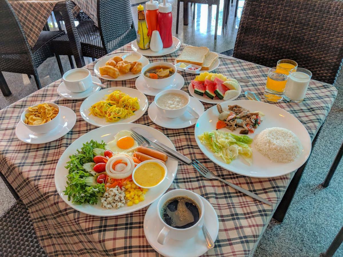 Kanokan Hotel Kanchanaburi Bagian luar foto